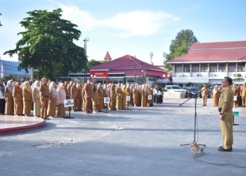 Apel Pagi Pasca Cuti Bersama Idul Fitri, Asisten Rudi Dewanto Ajak ASN Sukseskan Agenda HUT Prov Sulteng