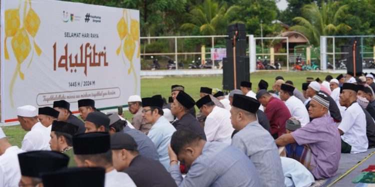 Foto : Momen Pemkot Palu Gelar Salat Idul Fitri 1445 H / 2024 M