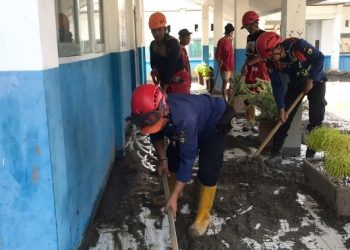 Damkar Kota Palu Turunkan Tim Rescue Ke Lokasi Banjir Bandang Sigi
