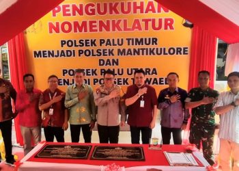 Asisten I Setda Kota Palu Hadiri Pengukuhan Nomenklatur 2 Polsek di Kota Palu