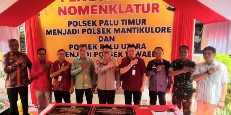 Asisten I Setda Kota Palu Hadiri Pengukuhan Nomenklatur 2 Polsek di Kota Palu