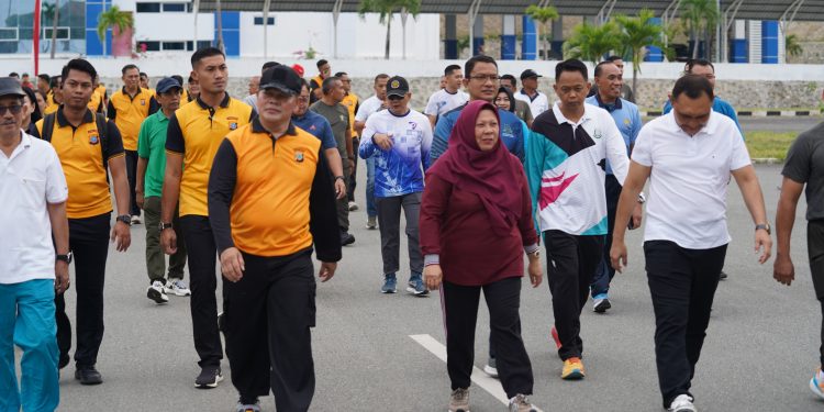 Reny A. Lamadjido Hadiri Kegiatan Olahraga Bersama di Mapolda Sulawesi Tengah