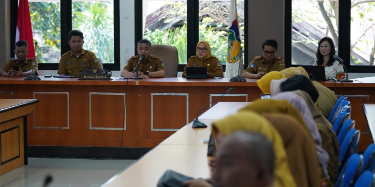 Wali Kota Palu Geler Pertemuan Bersama Sampoerna Foudation Evaluasi Program Magang Kepala Sekolah dan Guru