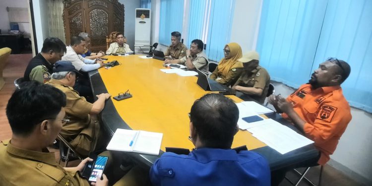 Asisten III Setda Kota Palu Pimpin Rapat Emergency Tanggap Darurat Banjir