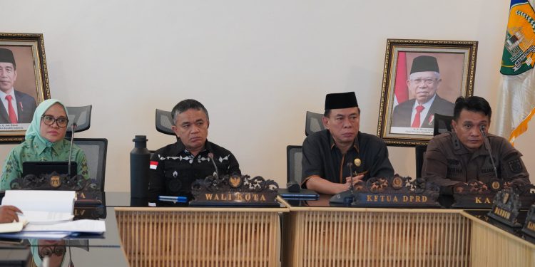 Meningkatnya Curah Hujan di Kota Palu, Wali Kota Pimpin Rapat Bersama Forkopimda Bahas Antisipasi Bencana