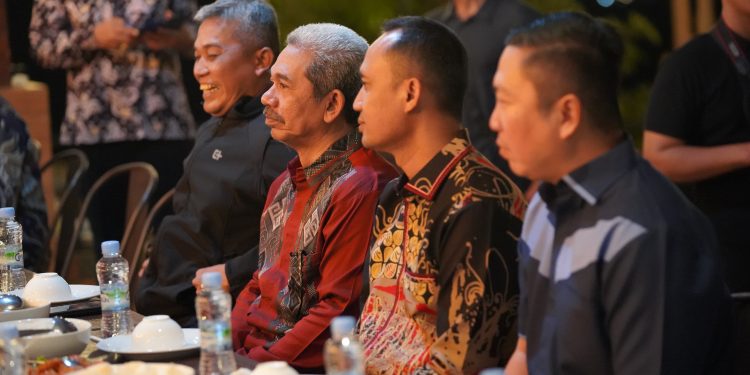 Asisten II Setda Kota Palu Hadiri Acara Makan Malam Bersama Danlantaman VI Makassar