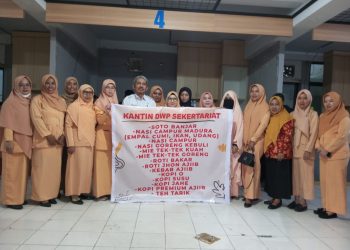 dr. Husaema Resmikan Kantin DWP Setda Kota Palu di Area Food Court Kantor Wali Kota