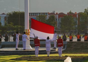 Wali Kota Palu Kembali Menjadi Inspektur Upacara, Pasukan Sadewa Bertugas Menurunkan Bendera Sang Merah Putih Pada Peringatan HUT Kemerdekaan RI Ke-79