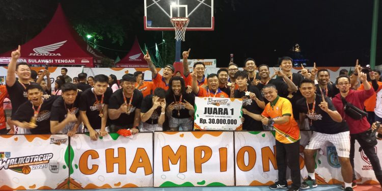 Wali Kota Palu Saksikan Secara Langsung Partai Final Open Turnament Basketball Club 2024