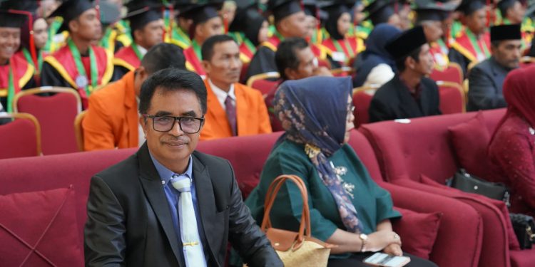 Kadis Dikbud Kota Palu Hadiri Wisuda Mahasiswa UIN Datokarama Palu Tahun Akademik 2023/2024
