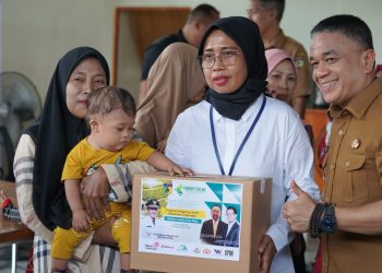 Wali Kota Palu Serahkan Bantuan CSR Untuk Mitra Usaha Kota Palu