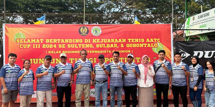 Kadis Pora Kota Palu Resmi Membuka Kejuaraan AATC Cup III Di Lapangan Tennis PELTI Kota Palu