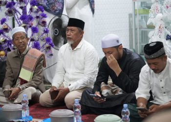 H. Usman Hadiri Peringatan Maulid Nabi Muhammad SAW 1446 H di Masjid Babut Taubah Kampung Nelayan