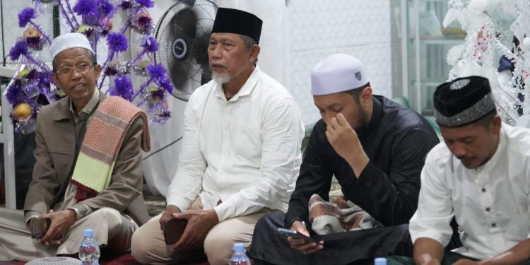 H. Usman Hadiri Peringatan Maulid Nabi Muhammad SAW 1446 H di Masjid Babut Taubah Kampung Nelayan