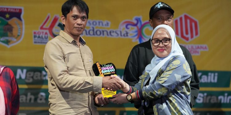 Sekkot Palu Secara Resmi Menutup Kegiatan Festival Tangga Banggo Ke-5 Kelurahan Siranindi