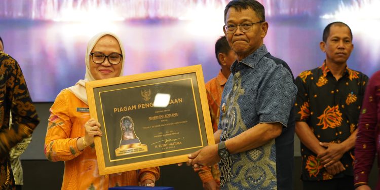 Pemkot Palu Raih Penghargaan Paritrana 2023 Sebagai Kota Terbaik Pertama