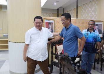 Pjs Wali Kota Palu Turut Mengantar Menkumham RI Supratman Andi Agtas Di Bandara Mutiara Sis Al-Jufri