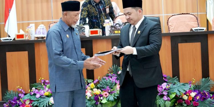 Asisten Pemeritahan dan Kesra Setda Kota Palu Hadiri Rapat Paripurna Penutupan Masa Persidangan Cawu II DPRD Kota Palu