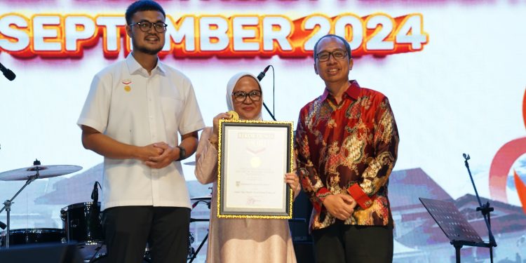 Pemkot Palu Raih Rekor MURI Kategori Sajian Ikan Mujair Kuah Asam Terbanyak