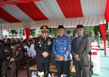Asisten Pemerintahan dan Kesra Setda Kota Palu Hadiri Upacara Peringatan HUT ke-79 TNI di Lapangan Yonif 711/Raksatama