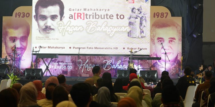 Kadis Dikdbud Kota Palu Hadiri Acara Gelar Karya Hasan Bahasyuan