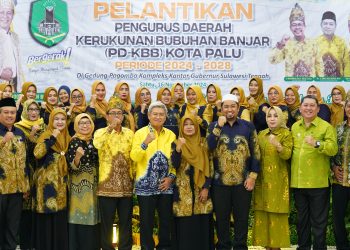 Pjs Wali Kota Palu Hadiri Pelantikan Pengurus Daerah Kerukunan Bubuhan Banjar Kota Palu