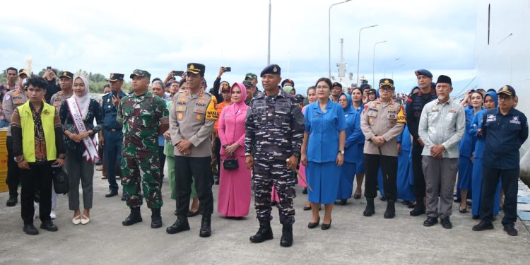 Asisten Pemeritahan dan Kesra Kota Palu Hadiri Penyambutan Taruna dan Taruni AAL Angkatan Ke-72