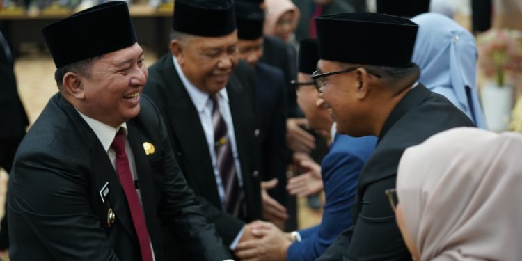Pjs Wali Kota Palu Hadiri Rapat Paripurna Pengucapan Sumpah Pimpinan DPRD Provinsi Sulteng Masa Jabatan 2024-2029
