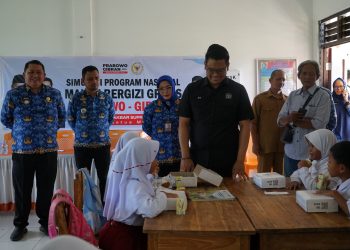 Pjs Wali Kota Palu Hadiri Simulasi Program Nasional Makan Bergizi Gratis Bersama Wakil Ketua MPR RI
