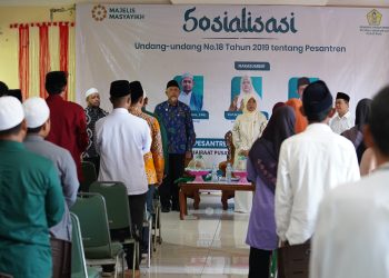 Asisten Pemerintahan dan Kesra Hadiri Sosialisasi UU  N0.18 Tahun 2019 Tentang Pesantren