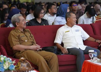 Asisten Perekonomian Setda Kota Palu Hadiri Talkshow BISIK Goes To Campus