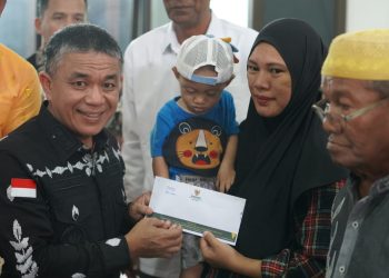 Wali Kota Secara Simbolis Serahkan Bantuan Kepada 219 Penerima Manfaat Dari Baznas Kota Palu