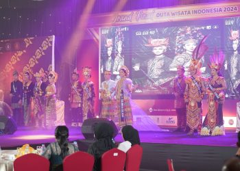 Wakili Wali Kota Kadis Pariwisata Kota Palu Hadiri Malam Puncak Grand Final Pemilihan Duta Wisata Indonesia 2024