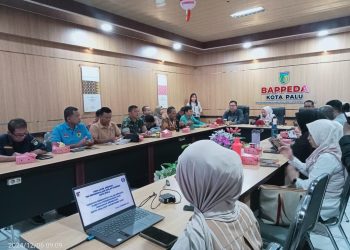 Reny A. Lamadjido Pimpin Langsung High Level Meeting TPID Kota Palu