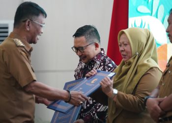 Pemkot Palu Berhasil Meraih Tiga Penghargaan