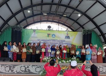 Pelepasan Purna Tugas Kepala Sekolah dan Guru Wilayah II, Ini Pesan Wali Kota Palu