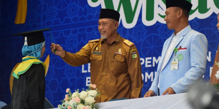 Wisuda 278 santri TK-TP Al-Qur’an se-Kota Palu, Ini Harapan Wali Kota Palu
