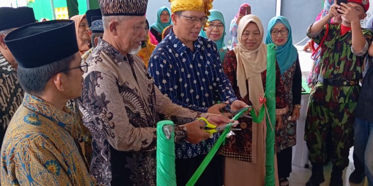 Asisten Pemerintahan dan Kesra Setda Kota Palu Hadiri Peresmian Gedung Panti Asuhan Putri Aisyiyah “Siti Walidah”