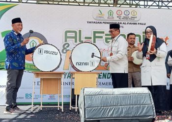 Asisten Pemerintahan dan Kesra Setda Kota Palu Secara Resmi Membuka Acara Al-Fahmi Fest 2025