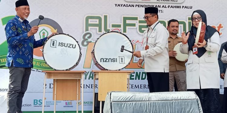 Asisten Pemerintahan dan Kesra Setda Kota Palu Secara Resmi Membuka Acara Al-Fahmi Fest 2025