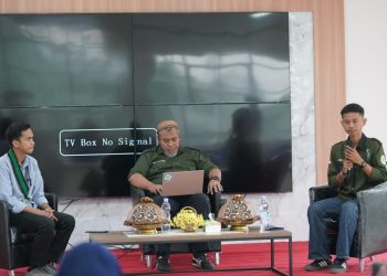 Sekdis DLH Kota Palu Hadiri Seminar Lingkungan