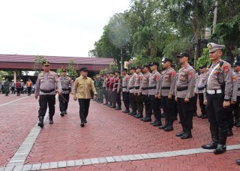 Wali Kota Palu Memimpin Langsung  Apel Gelar Pasukan Operasi Ketupat Tinombala Tahun 2025