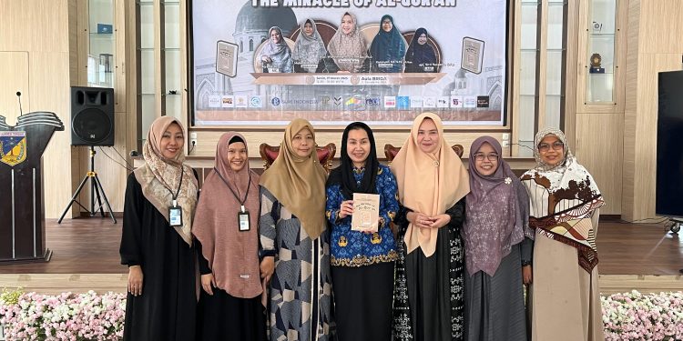 Wakil Wali Kota Palu Hadiri Launching dan Bedah Buku The Miracle of Al-Qur’an