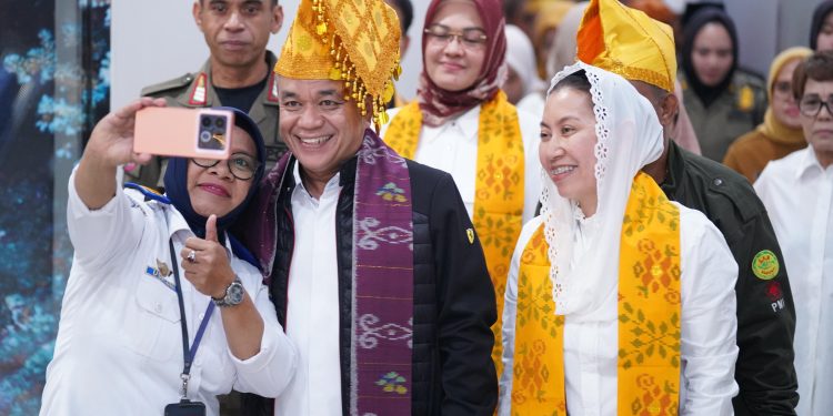 Usai Dilantik, Jajaran Pemkot Palu Sambut Meriah Kedatangan Hadianto Rasyid dan Imelda Liliana Muhidin