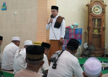 Wali Kota Palu Didaulat Menyampaikan Kultum Sholat Tarwih di Masjid Nurul Iman