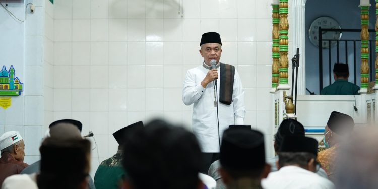 Wali Kota Palu Memberikan Tausiyah di Masjid Jami’ Al-Mujahidin Kelurahan Silae