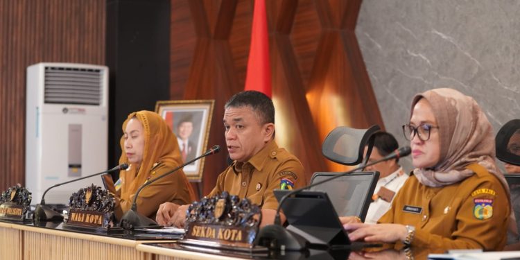 Pimpin Rapat Kerja Pemkot Palu, Wali Kota Tegaskan Pentingnya Kemandirian Daerah