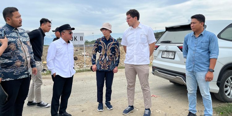 Wali Kota Palu Dampingin Kunjungan Investor Amerika Serikat ke TPA Kawatuna