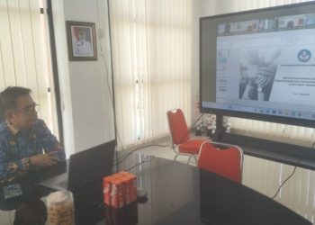 Kadis Dikbud Kota Palu Hadiri Rakor Revitalisasi Bahasa Daerah Secara Virtual