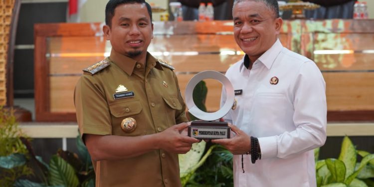 Recana Revitalisasi Lapangan Sepak Bola Milik Pemkot, Wali Kota Palu Kunjungi Kota Parepare